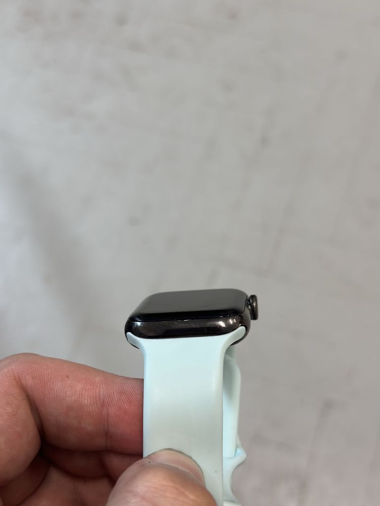 Apple Watch 6 40 mm, 84% батарейка