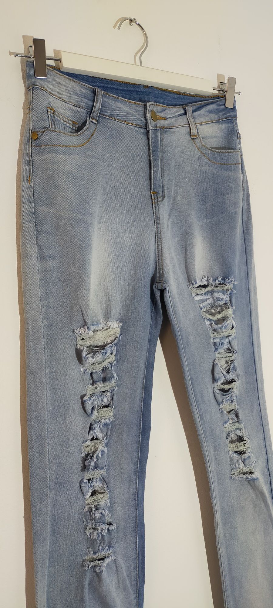 Spodnie jeans niebieskie przetarcia dziury 38 M niebieskie