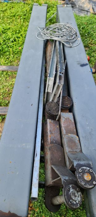 Podnośnik kolumnowy dwukolumnowy warsztatowy samochodowy śrubowy Nussb