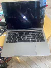 MacBook Pro model A1706 , 13 cali