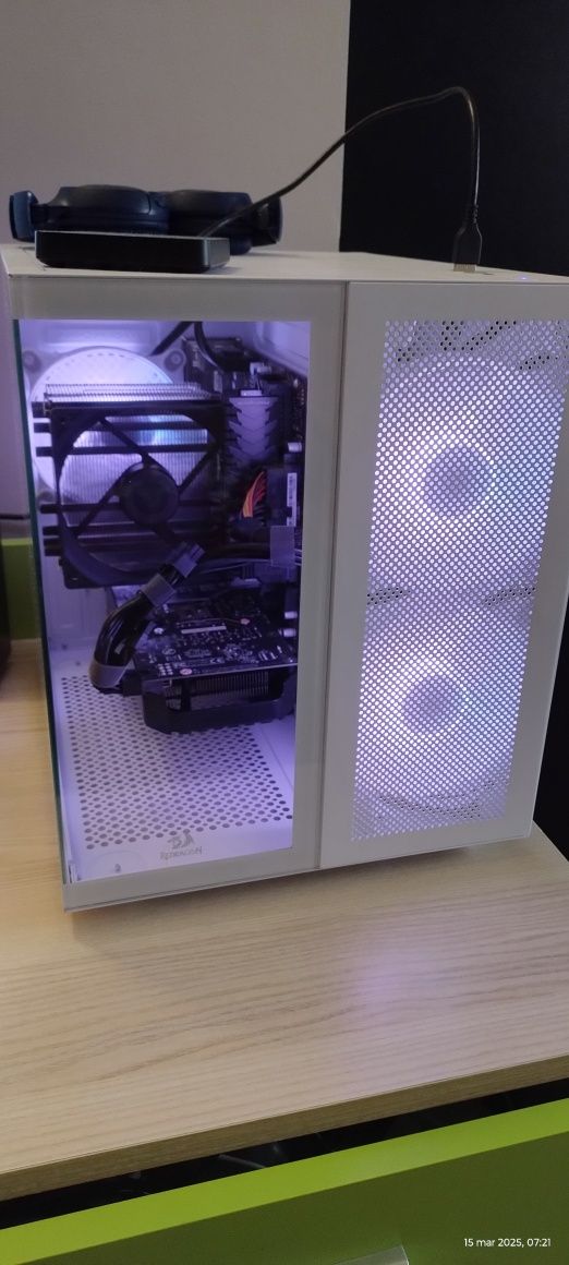 Komputer plus monitor
