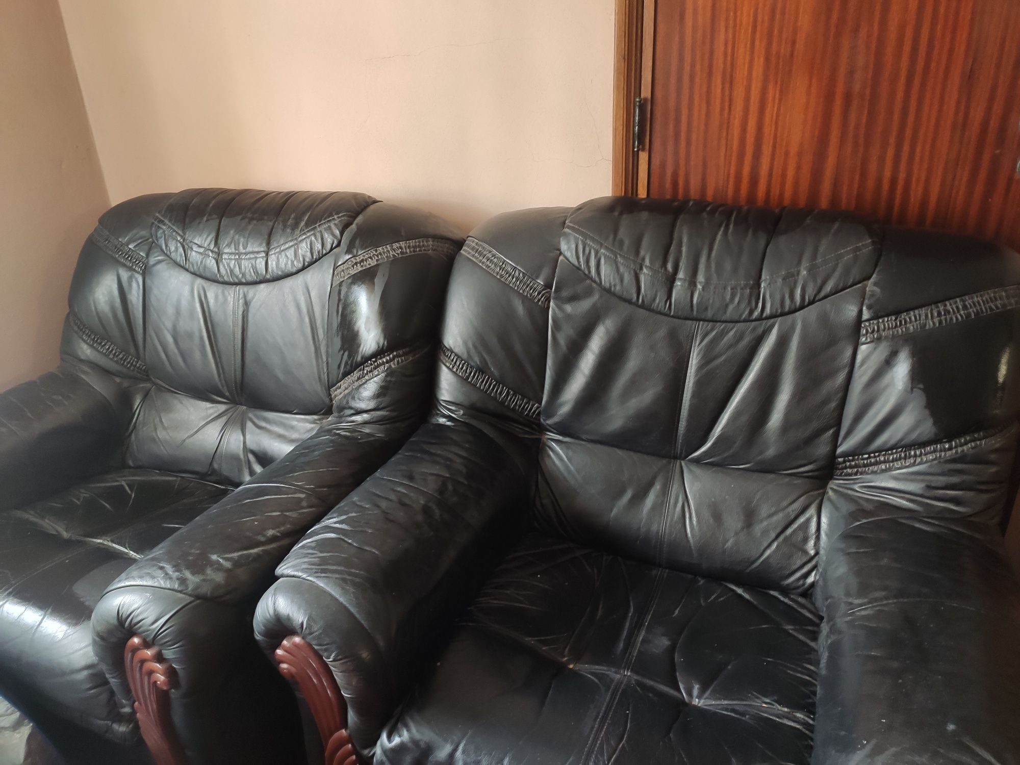 Conjunto de 3 sofás de cor preta