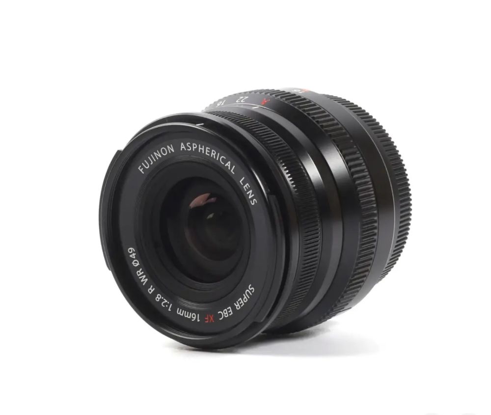 Fujifilm XF 16mm f/2.8 R WR com caixa