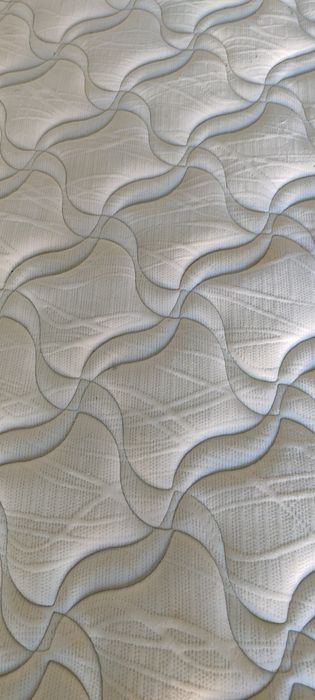 Vendo Colchão 183x123