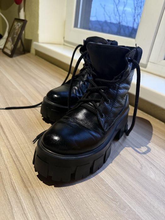 Ботинки зимние женские