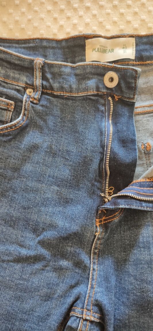 Calças de ganga escura Pull & Bear