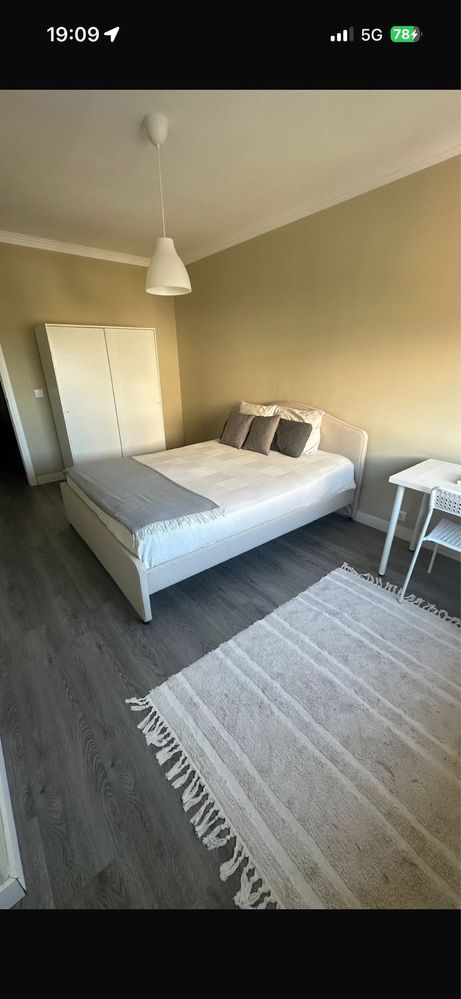 Quarto para arrendar em Queluz Massama  450 €