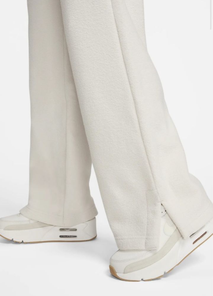 Штани жіночі Nike W NSW PHNX PLSH HR PANT WIDE бежеві FN3622-104