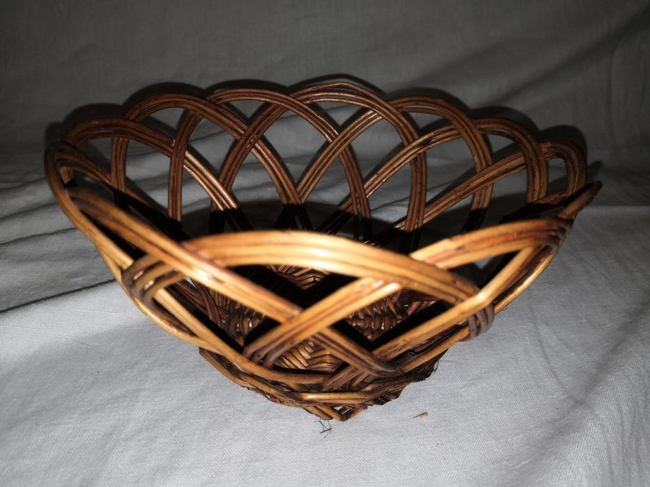 Плетенные корзины корзинки вазочки тарелки блюда