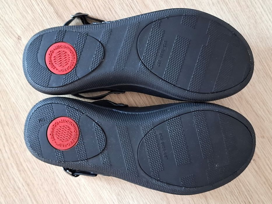 Босоножки Fitflop/24,2 см./чёрные