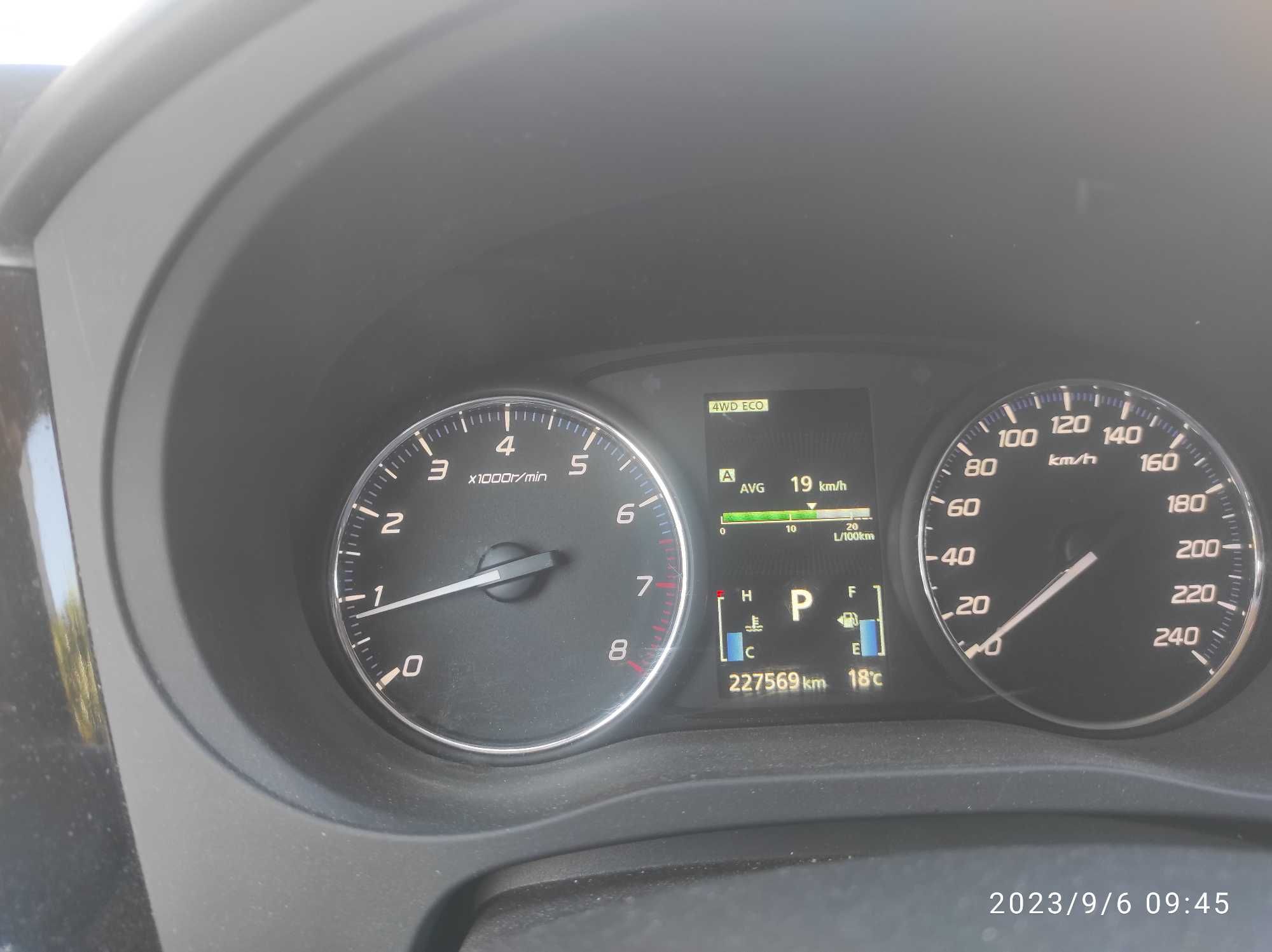 Mitsubishi Outlander, 2.0 benzyna + gaz, automat, 7 osobowy