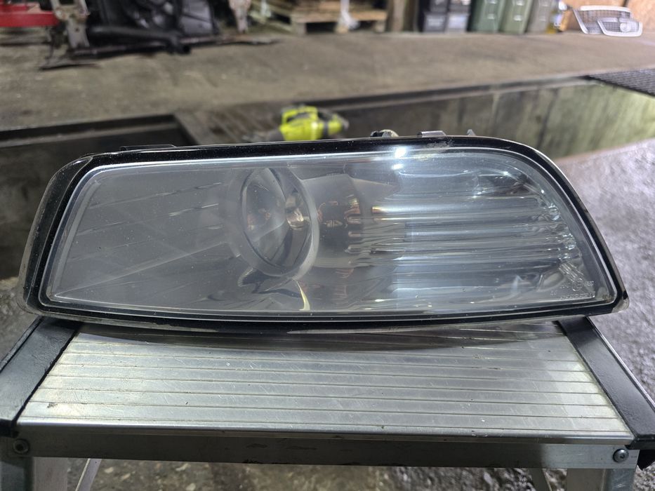 Halogen prawy w zderzak ford mondeo mk4