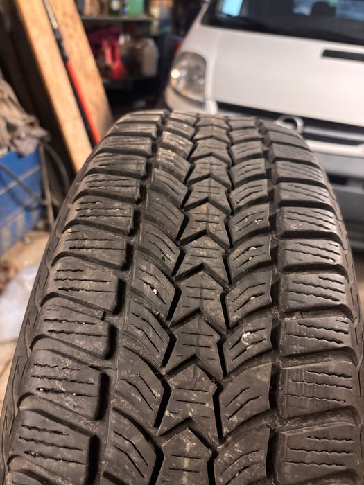Opony zimowe Dębica 215/65 R16 komplet.