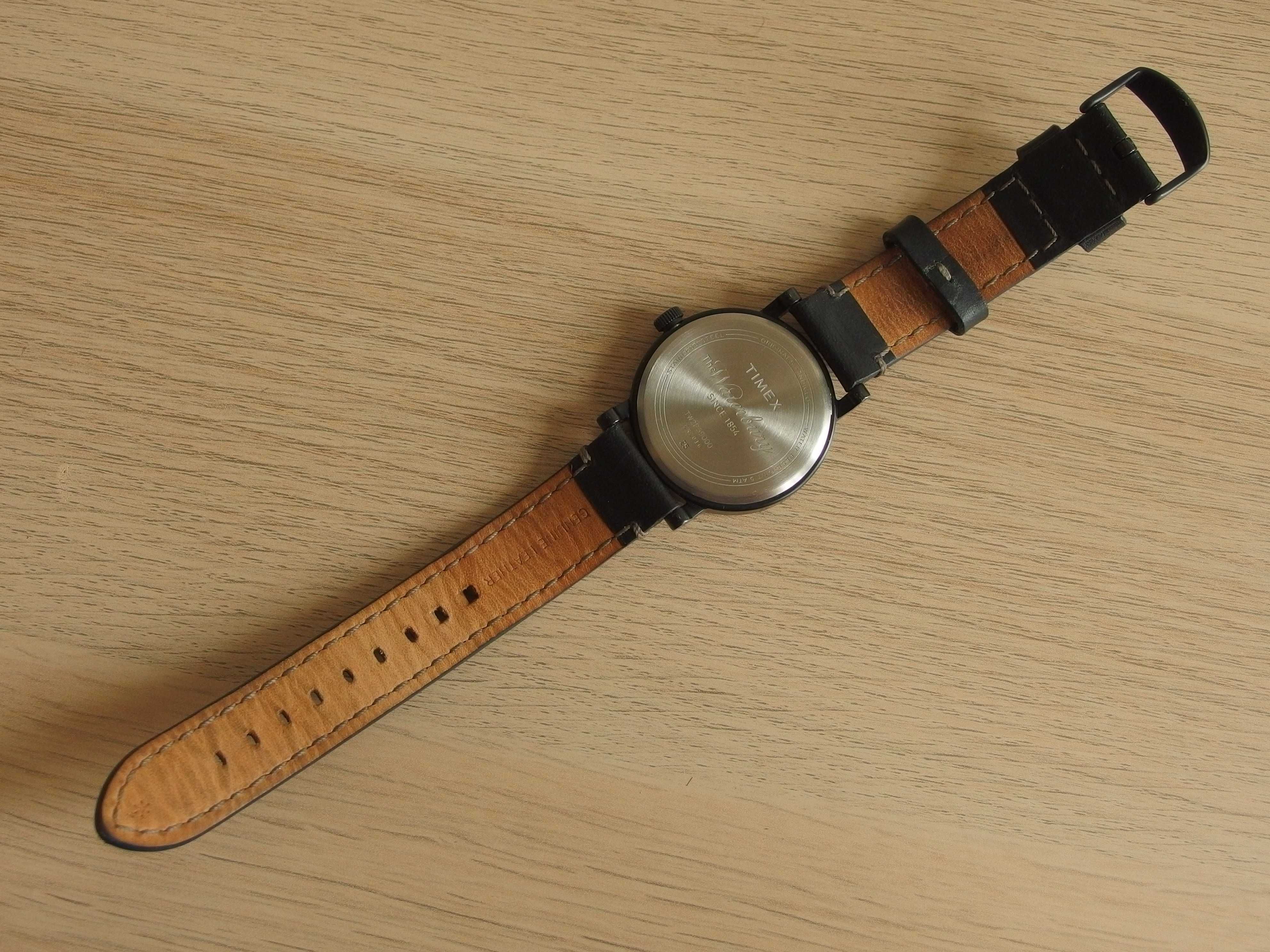 40mm czarny zegarek męski TIMEX Waterbury TW2P59000 na skórzanym pasku