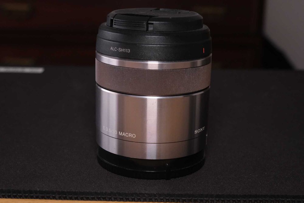 Sony E 30mm F/3.5 Macro