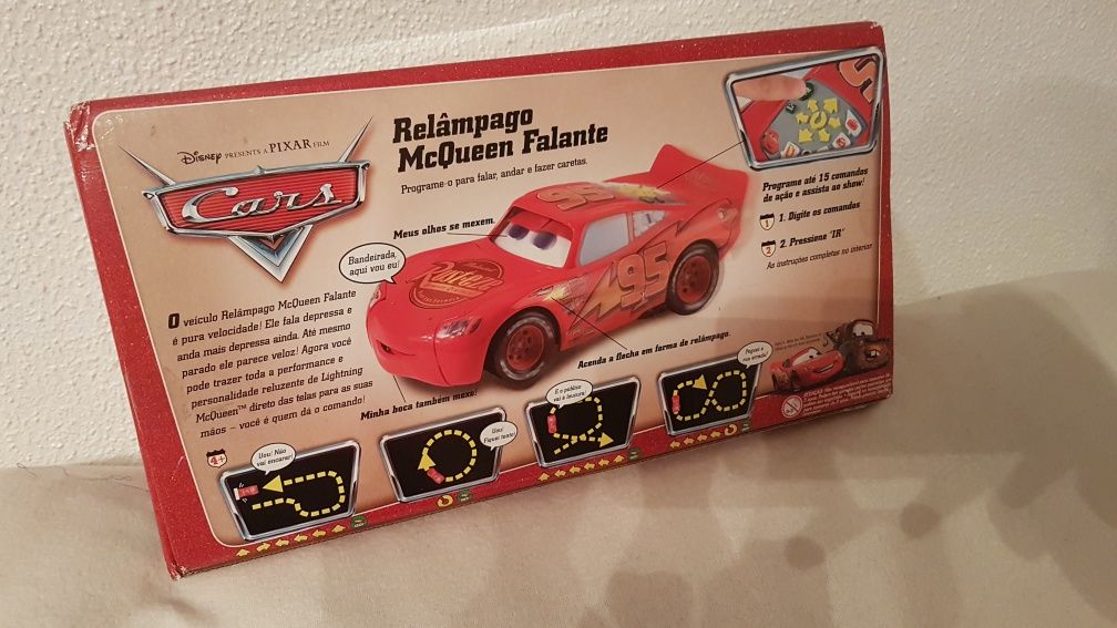 Carrinho - marca Cars / Relâmpago Mcqueen Falante