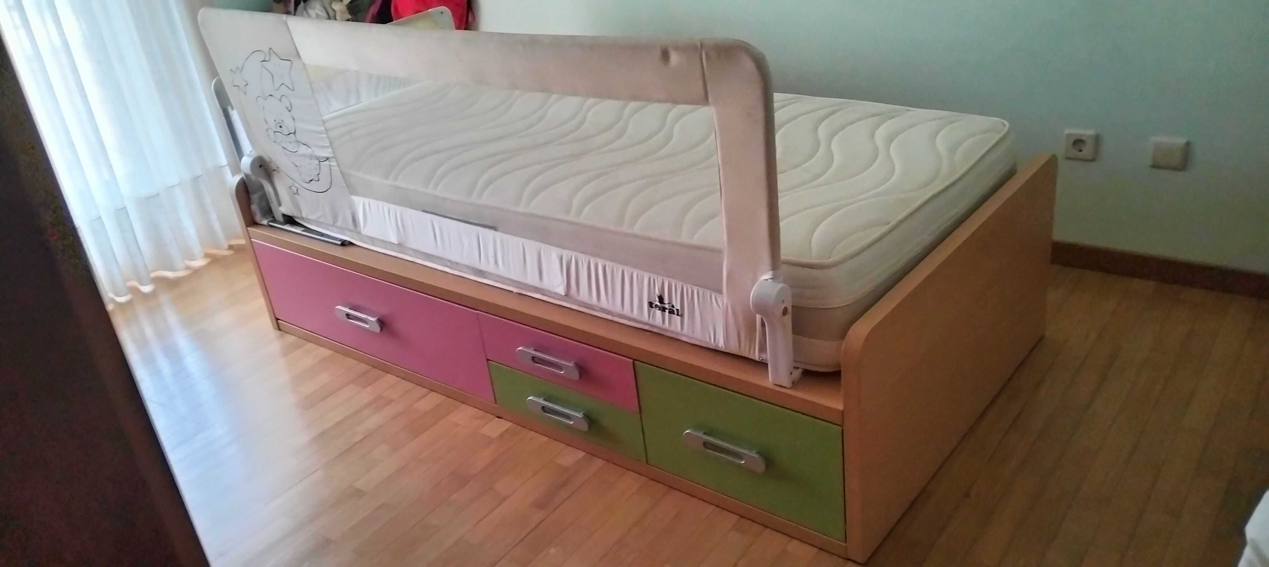 Cama de solteiro criança