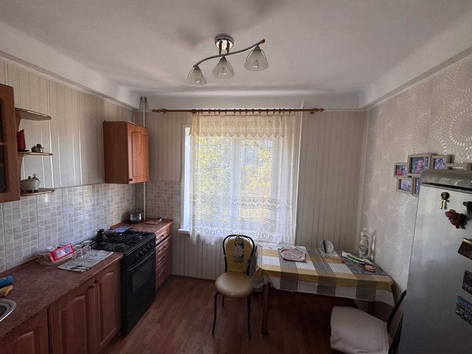 Сдам 3-комнатную квартиру в Шевченковском районе