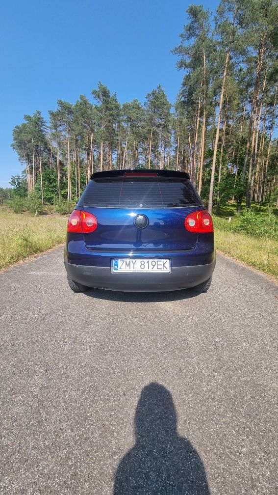Volkswagen Golf V 1.4 MPI
