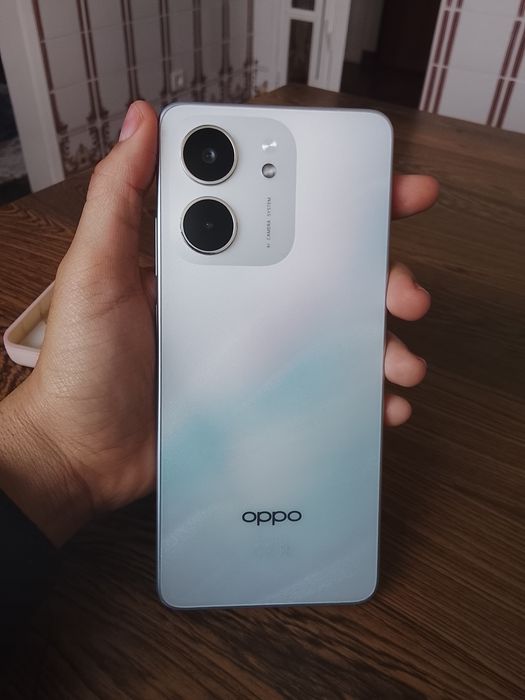 OPPO A5x 90 € usado como novo
