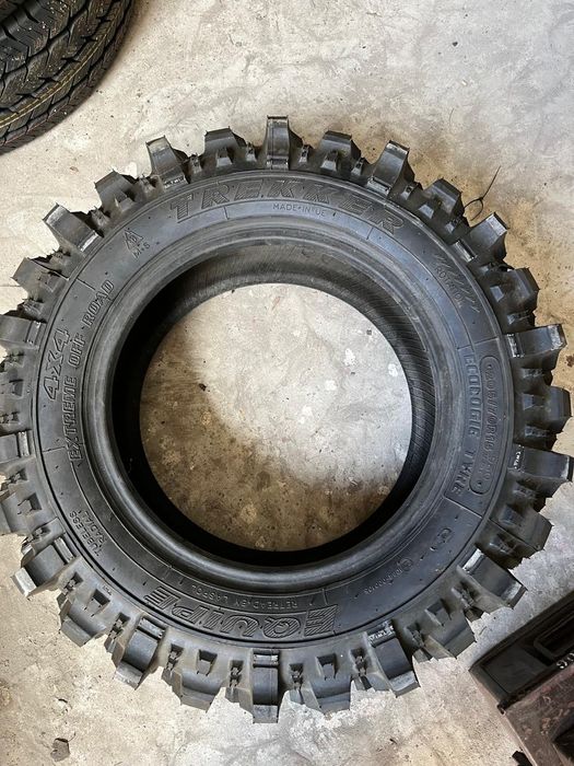 Продам грязьові шини r15