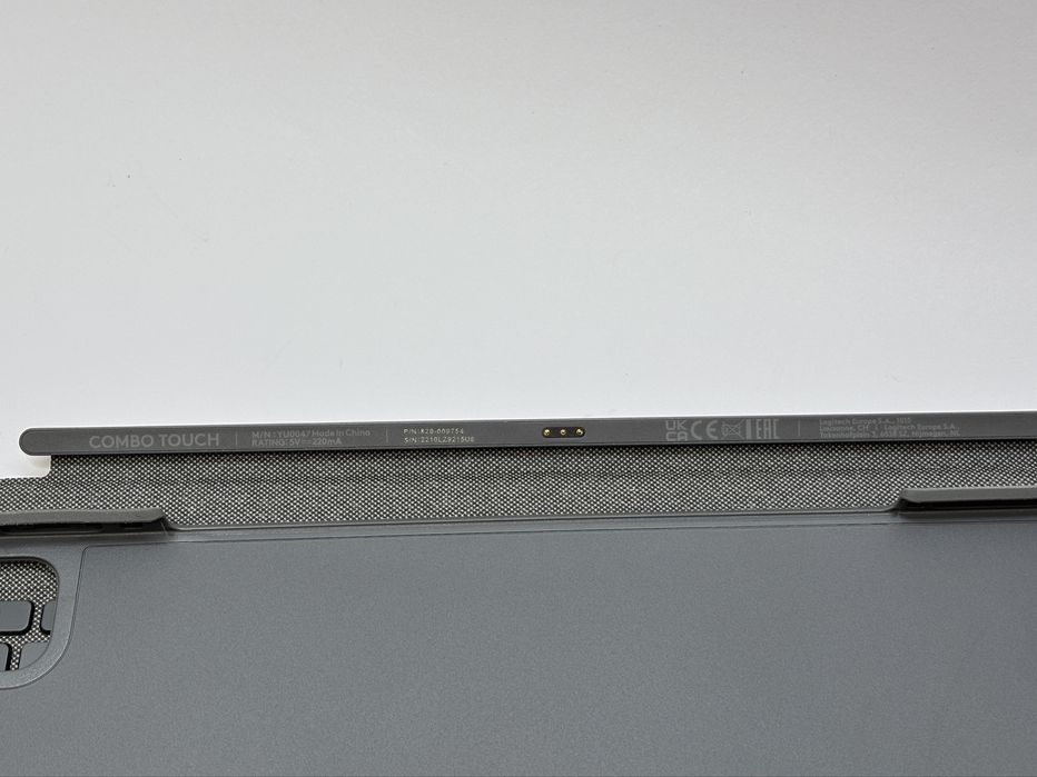 Klawiatura Logitech Combo Touch Ipad 12.9 (5/6gen) YU0047