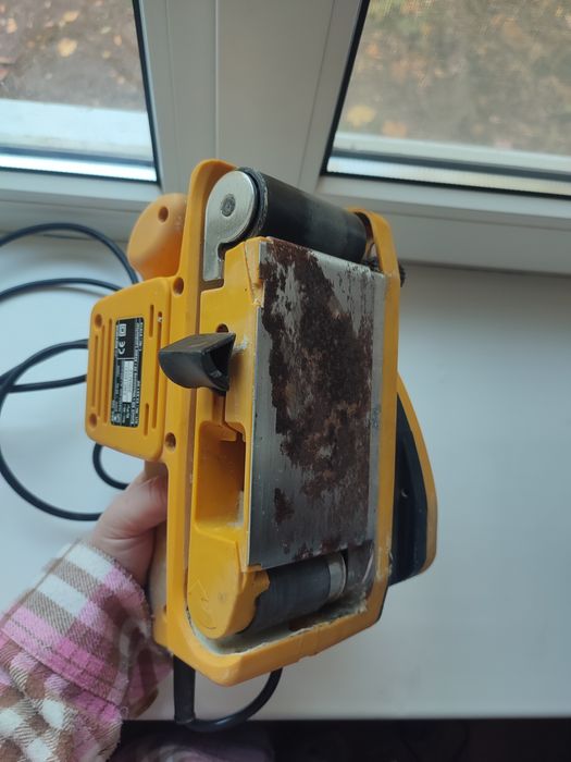 Продам шлефовочную машину