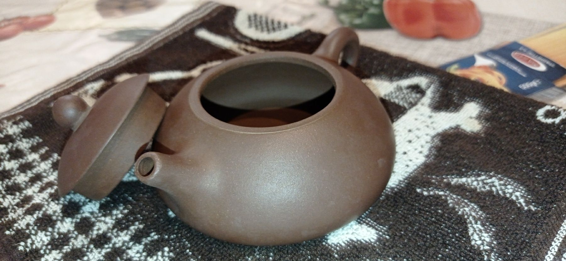 Исинский чайник ручной работы