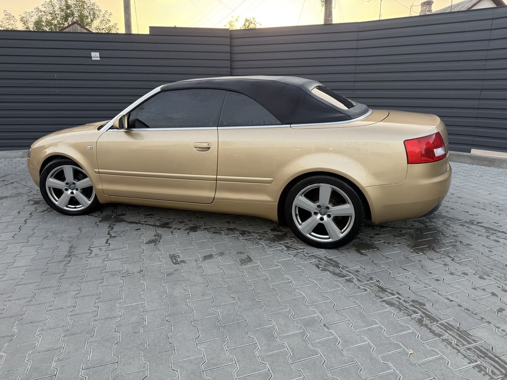 Audi A4 CABRIO 2.5 дизель автомат
