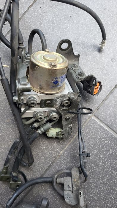 Yamaha TDM 900 pompa abs i inne czesci