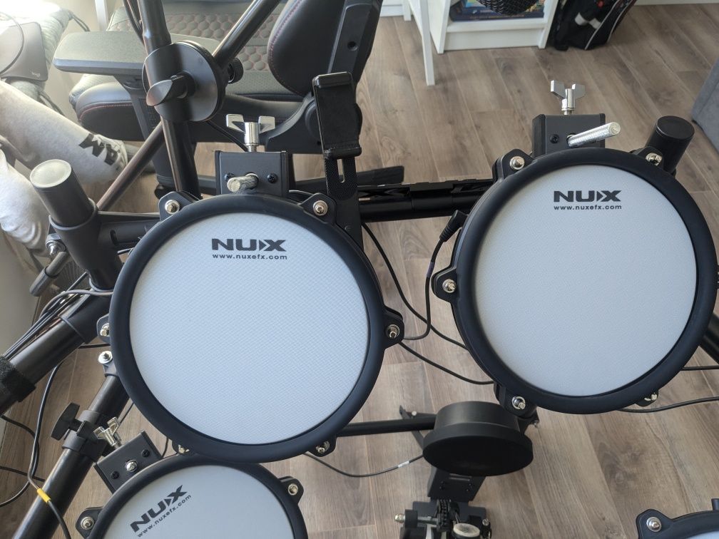 Барабанна установка електронна NUX DM-210