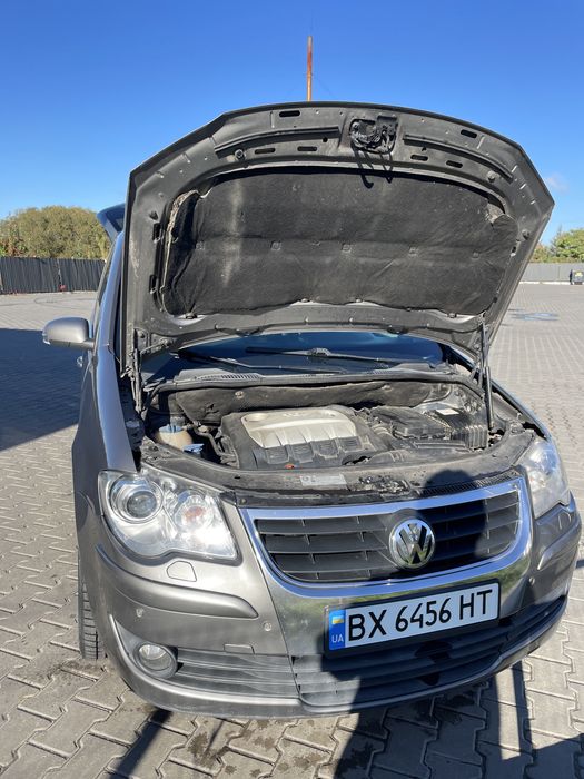 Vw Touran 2008 2.0 tdi 170 к.с. 125 квт