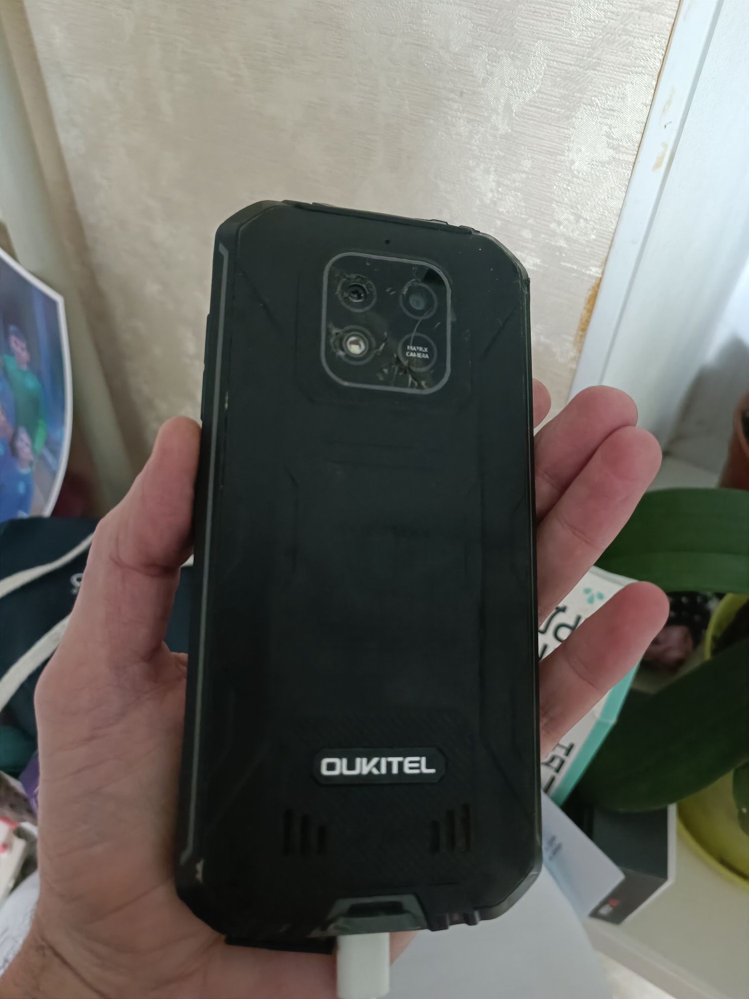 Oukitel WP18 на запчастини битий