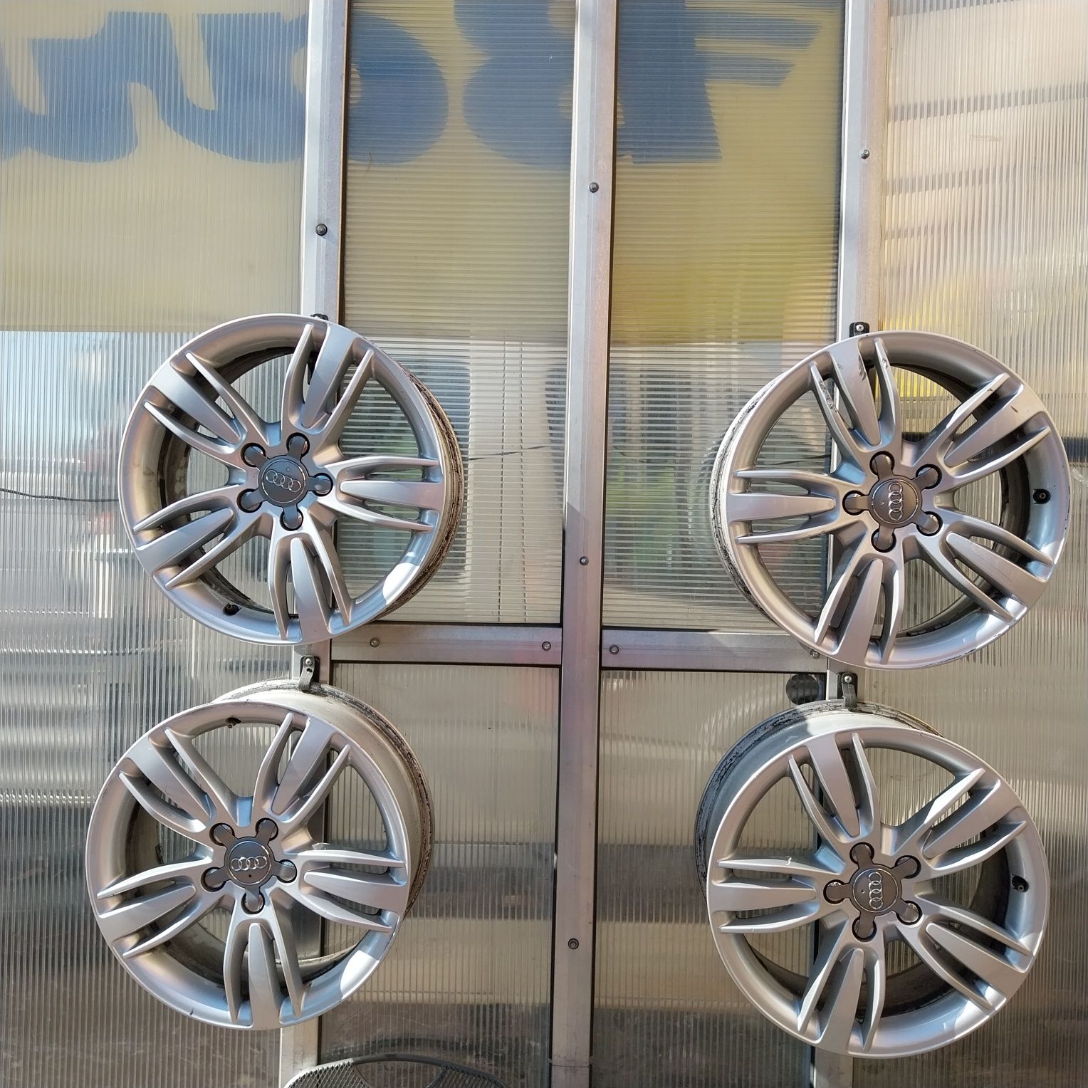 Oryginalne Felgi Aluminiowe Audi R17 5x112 7J ET 43