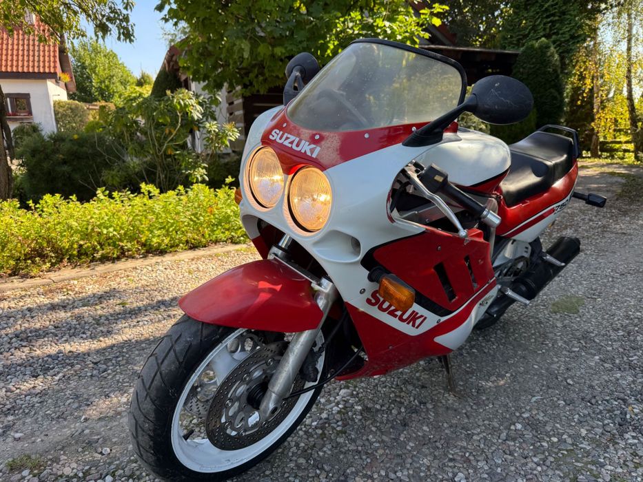 Suzuki GSX-R 750