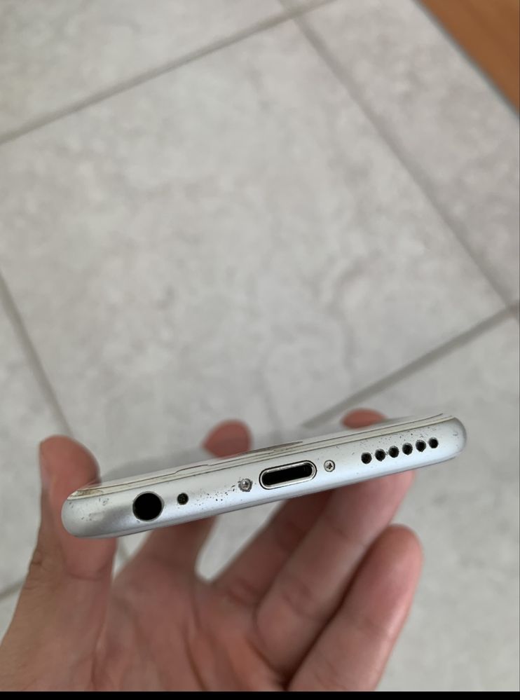 iPhone 6s • 32 ГБ