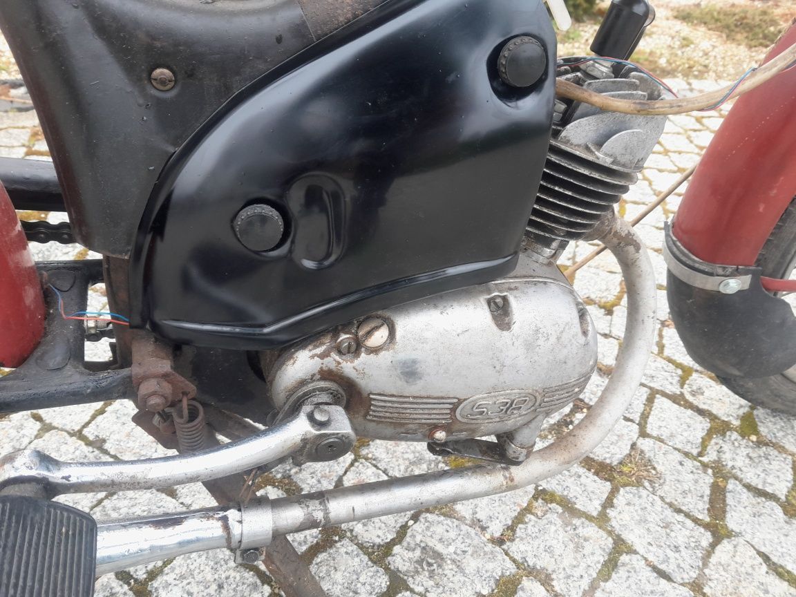 Komar 2320 sztywniak na chodzie oryginalny lakier