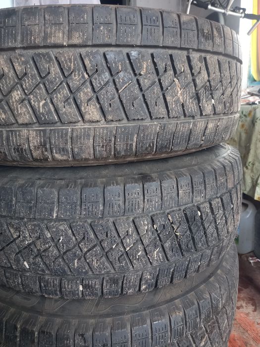 Колеса шини диски Спрінтер 903  Лт зима 225/70/15с Ласса