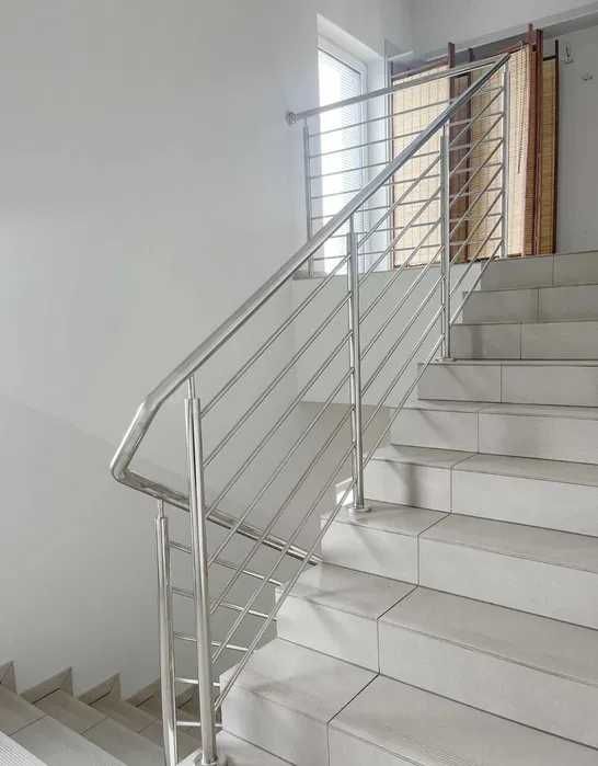 Balustrady ze Stali Nierdzewnej– precyzja, trwałość, estetyka