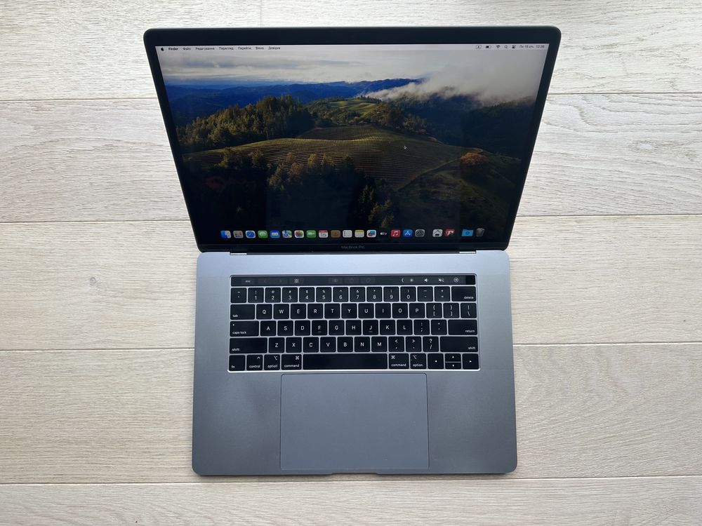 MacBook Pro 15 2019 Core i7 2.6 GHz 16Gb Ram Radeon Pro 555X 4Gb 256Gb