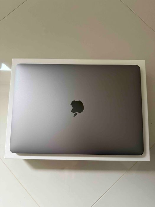 MacBook Pro 13 24GB 1TB