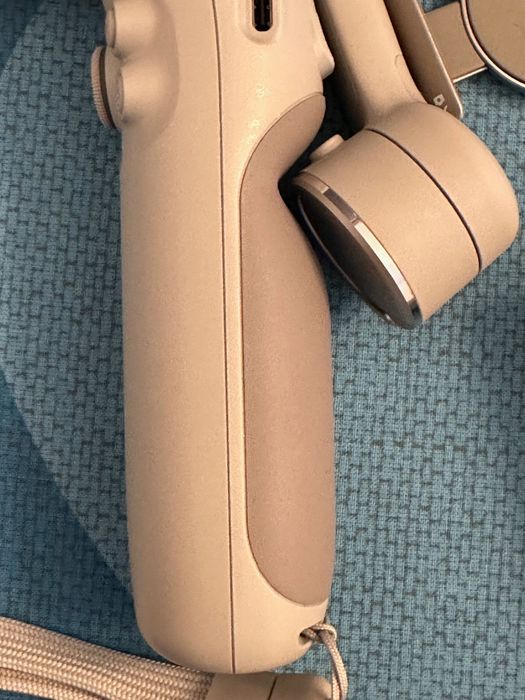 DJI OM 5 Estabilizador de 3 eixos extensivel para smartphones