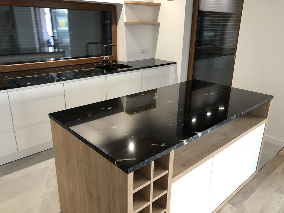 Tanio parapety blaty schody z granitu marmuru konglomeratu