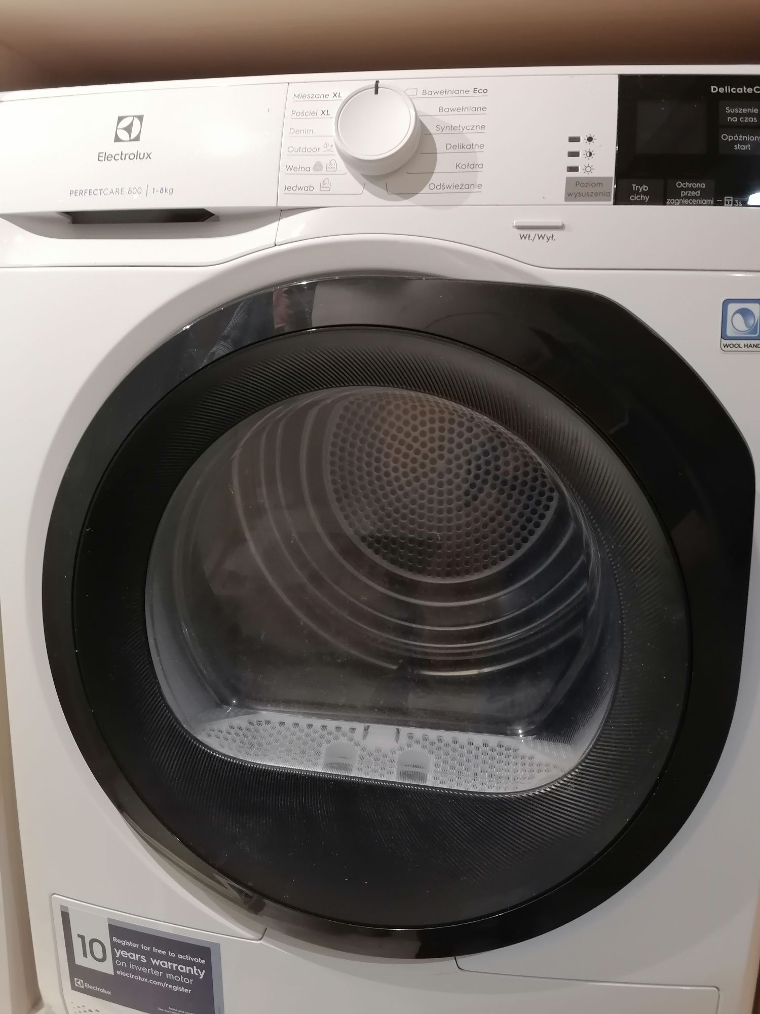 Suszarka do ubrań ELECTROLUX EW8H458BP z pompą ciepła DelicateCare 800