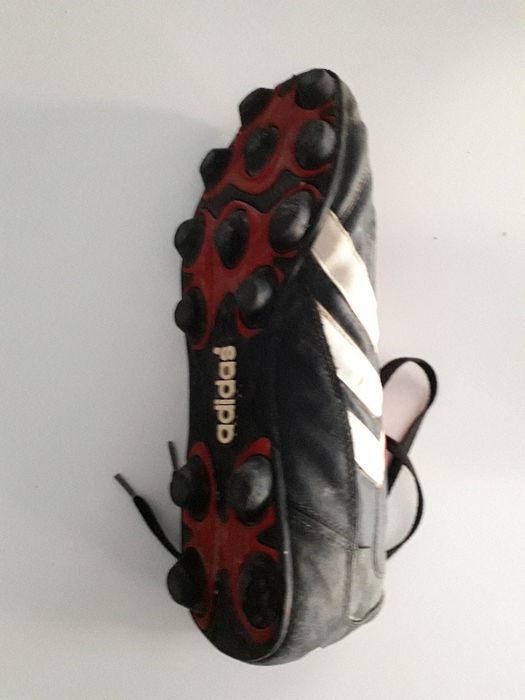 Chuteiras Adidas - Tamanho 44