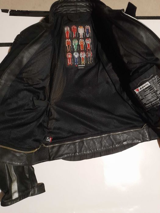 Vendo fato daineseem muito bom estado