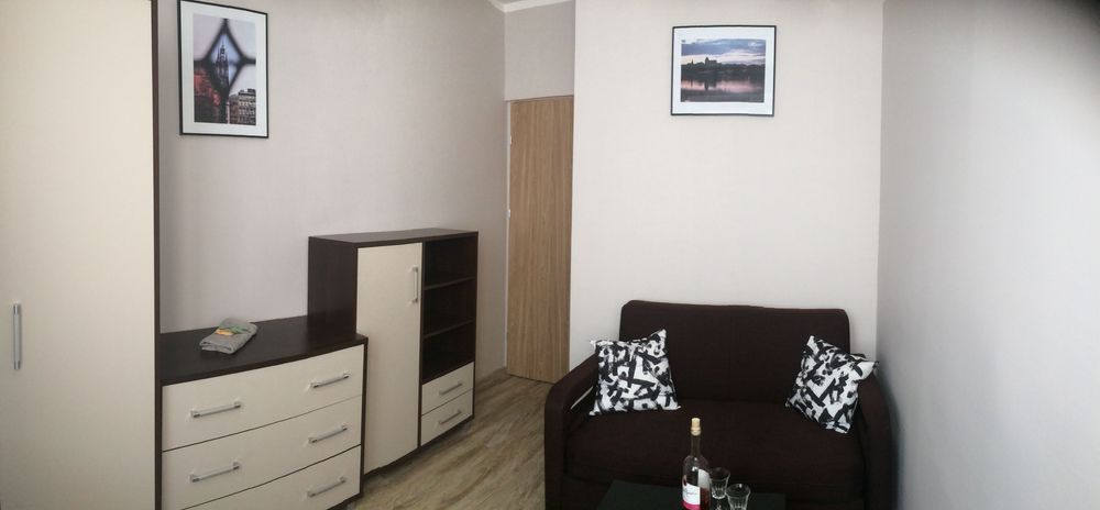 Przytulny pokój w mieszkaniu studenckim w pobliżu Starówki