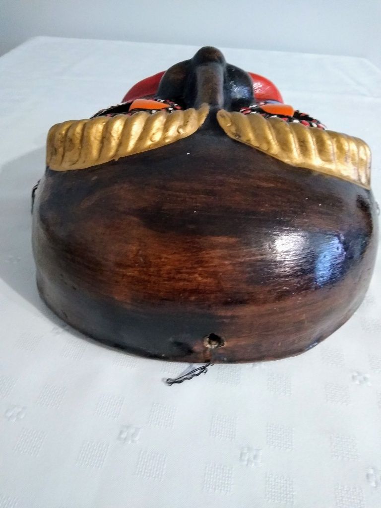 Maska ceramiczna