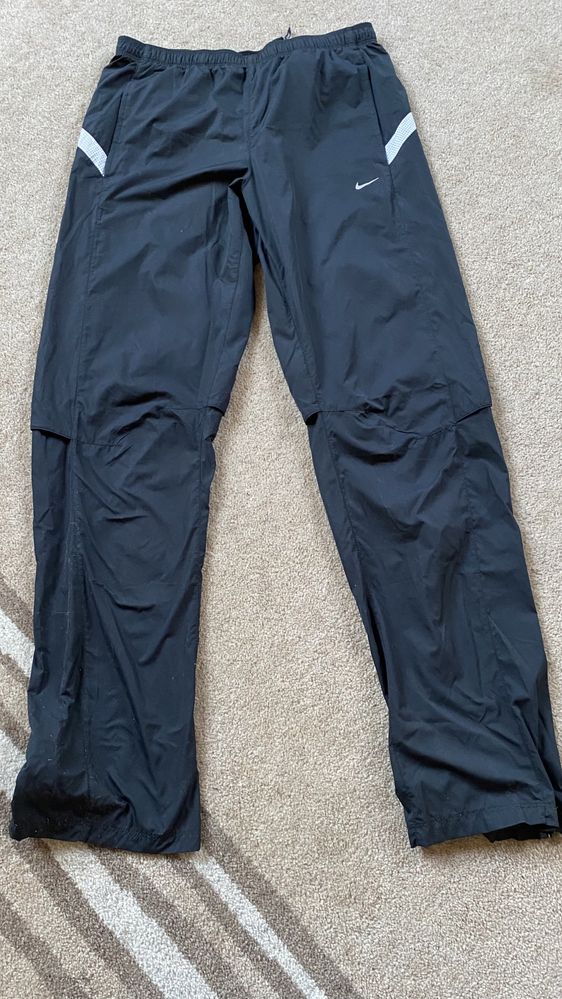 Spidnie nike running S