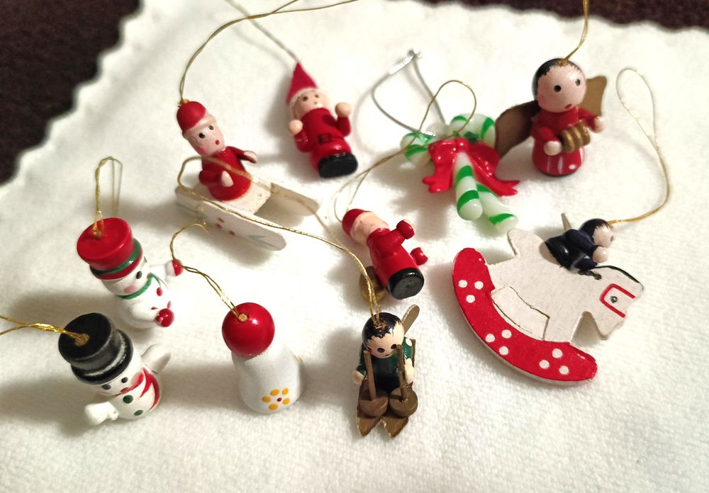 Drewniane ozdoby choinkowe